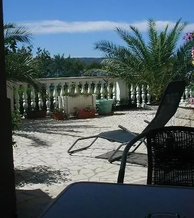 Gemuetliches Erdgeschoss Fuer 2 Personen Crikvenica